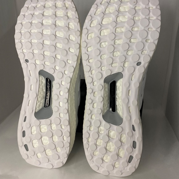 Adidas Ultraboost 2.0 \